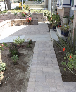 Pavers & Key Stone Wall at Entry